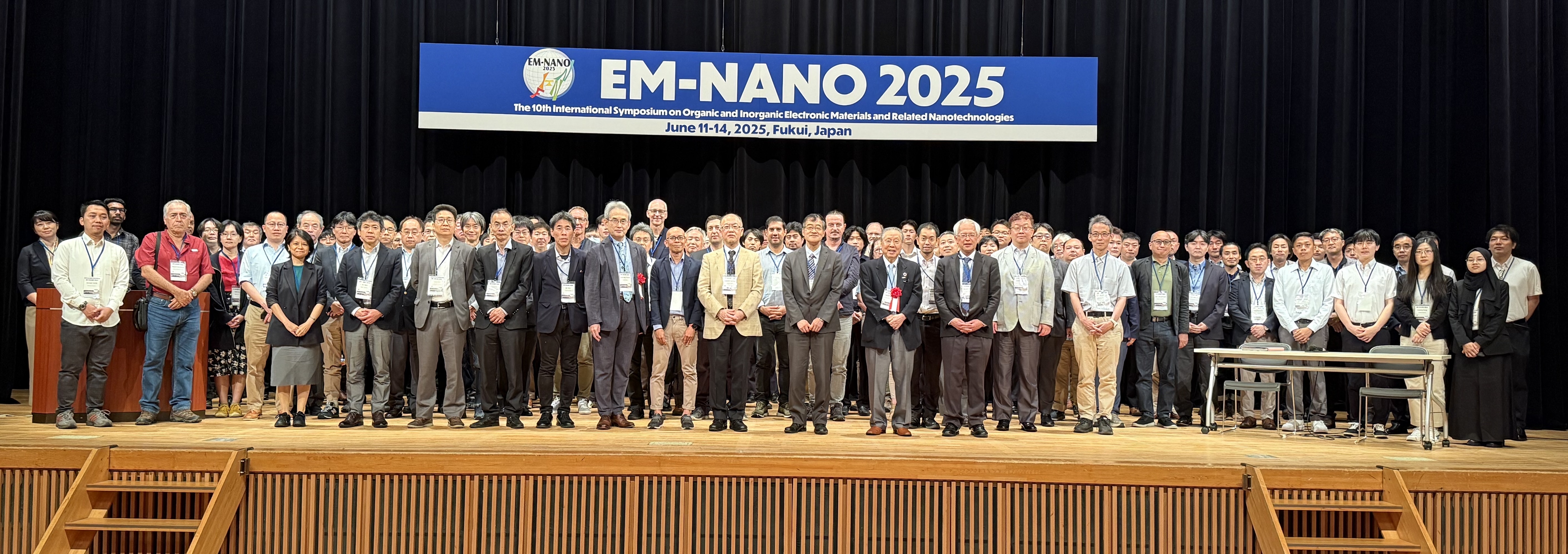 Group Photo from EM-NANO 2025